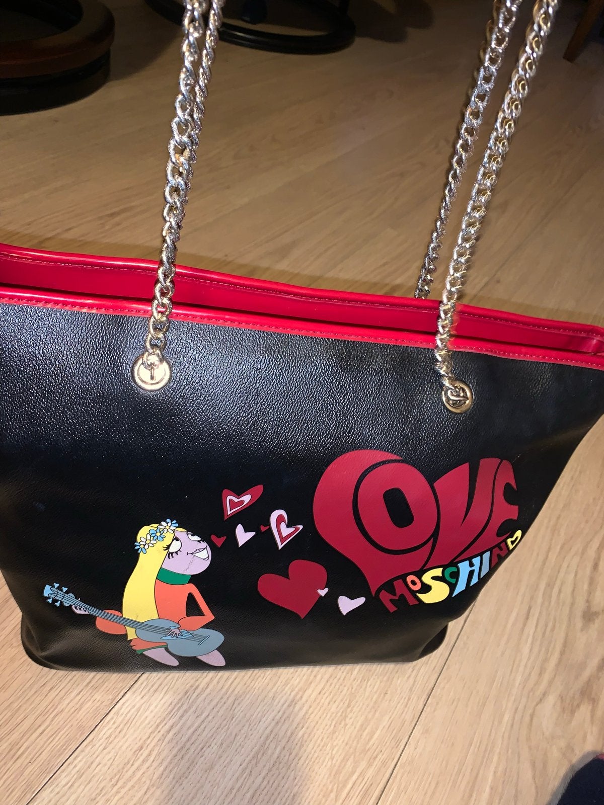 Love Moschino Shopper Tas Zwart met Rode Details, Sieraden, Tassen en Uiterlijk, Tassen | Damestassen, Ophalen of Verzenden, Zo goed als nieuw