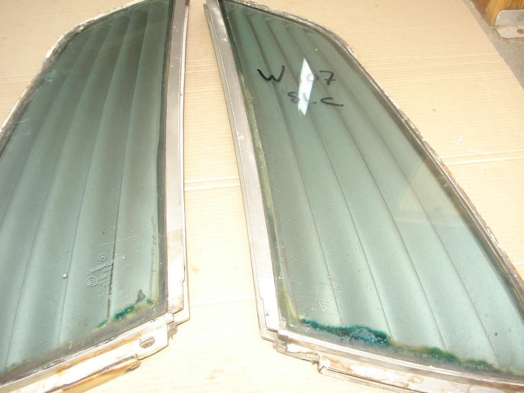 2 lamellen zijraampjes Mercedes W107 - SLC modellen  L + R, Auto-onderdelen, Ophalen of Verzenden, Mercedes-Benz