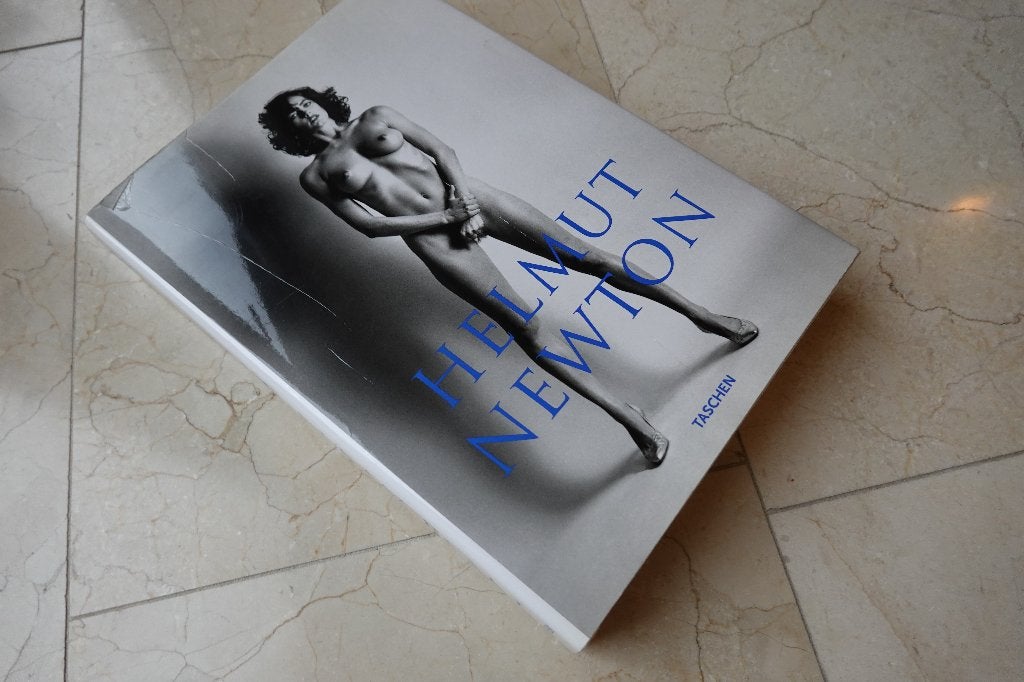 Helmut Newton by June Newton - Taschen Hardcover, Boeken, Ophalen of Verzenden, Gelezen, Fotografen, June Newton