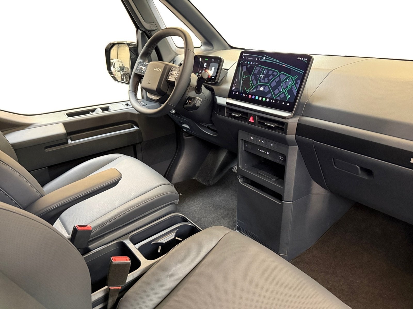 Kia PV5 Cargo PV5 L2H1 4D Elite Executive 71 kWh I Levertijd, Auto's, 660 min, Zwart, 71 kWh, Origineel Nederlands
