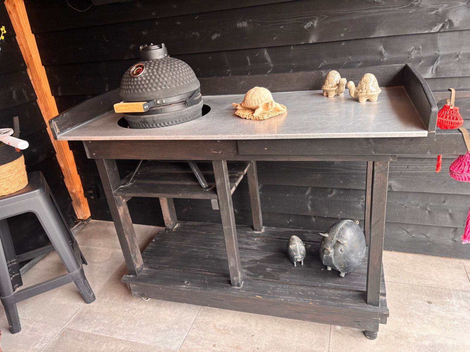 Kamado BBQ met tafel, Ophalen