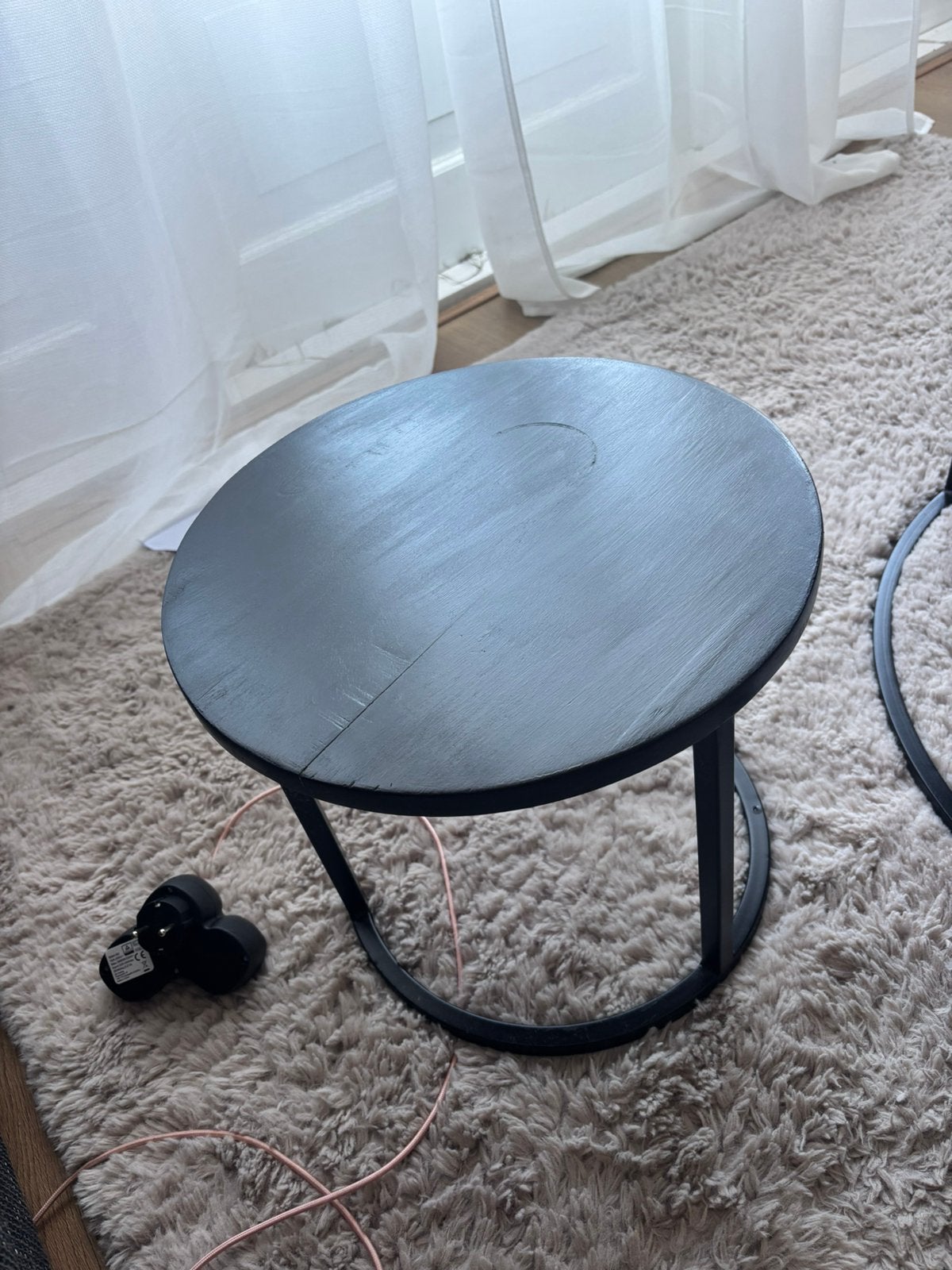 Rond tafeltje zwart metalen poten, Ophalen, Zo goed als nieuw, Rond, 50 tot 100 cm