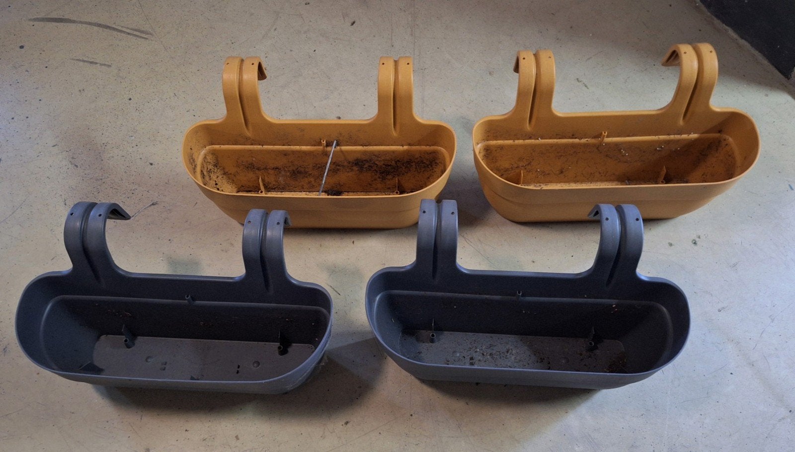 Elho Easy Hanger Bloembakken (4 stuks), Kunststof, Gebruikt, Ophalen of Verzenden, Balkon