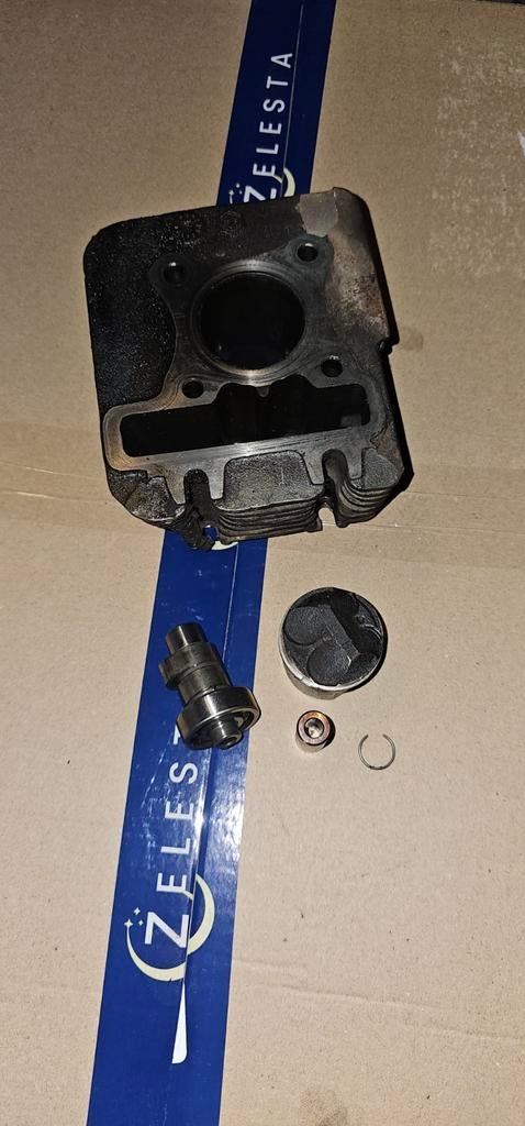 Piaggio 4t 4v 50cc cilinder  met nokkenas, Ophalen of Verzenden, Gebruikt, Cilinder, Vespa/piaggio