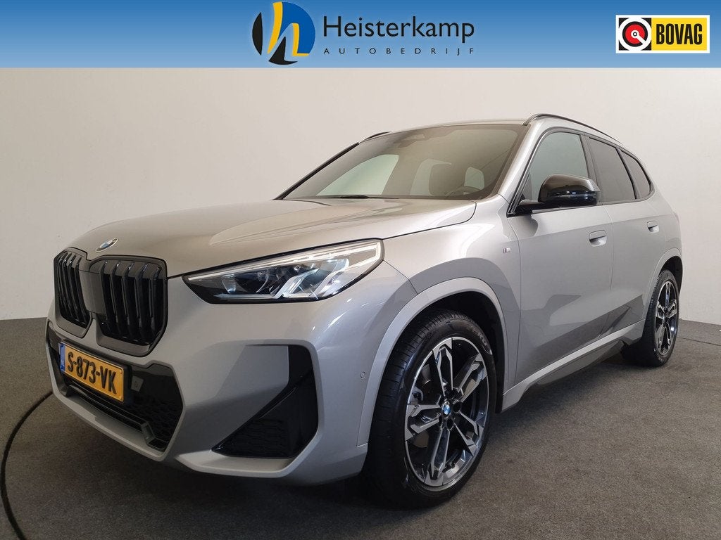 BMW X1 sDrive18i M-Sport Wegklapbare trekhaak, Memory, Harma, Auto's, BMW, 12 maanden, 136 pk, Gebruikt, Alcantara
