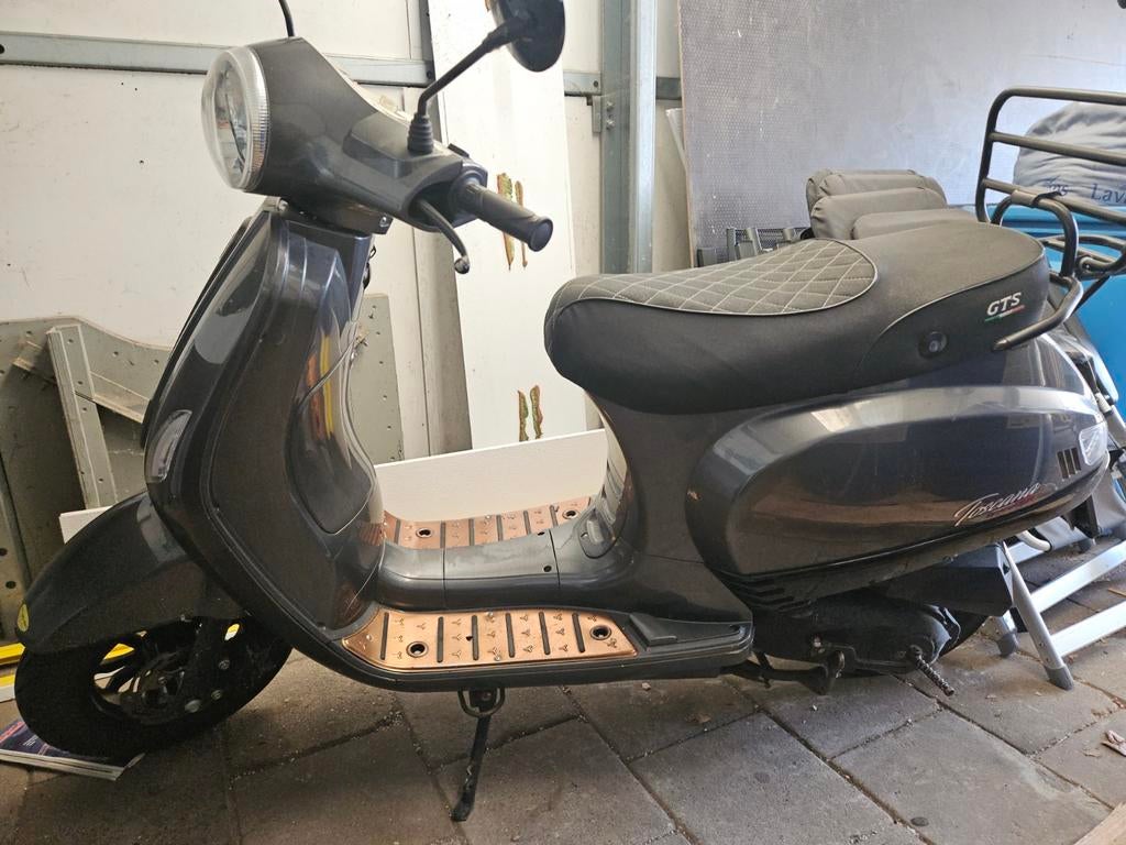 GTS Toscane scooter 2018, Fietsen en Brommers, Scooters | Overige merken, Ophalen