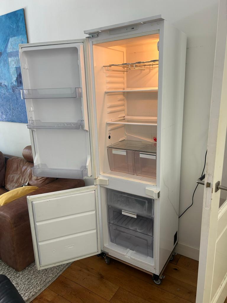 IKEA Frostig inbouw CB 601 W, Ophalen, 150 tot 200 liter, Gebruikt, Met aparte vriezer