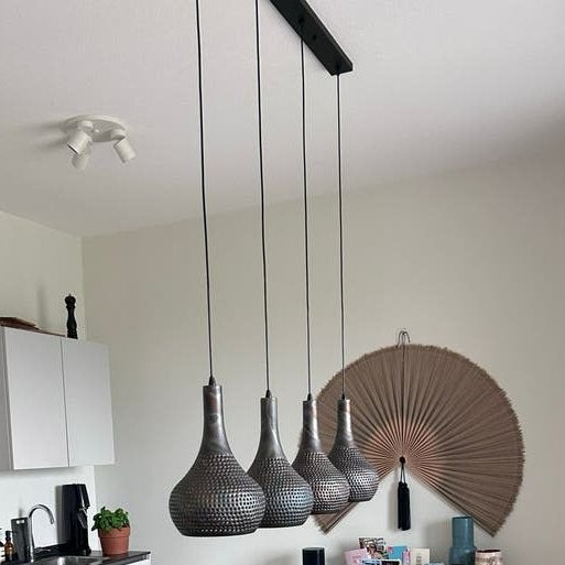 Landelijk industriele 4 lichts hanglamp gunmetal zwart, Huis en Inrichting, Lampen | Hanglampen, Ophalen, Zo goed als nieuw, Metaal
