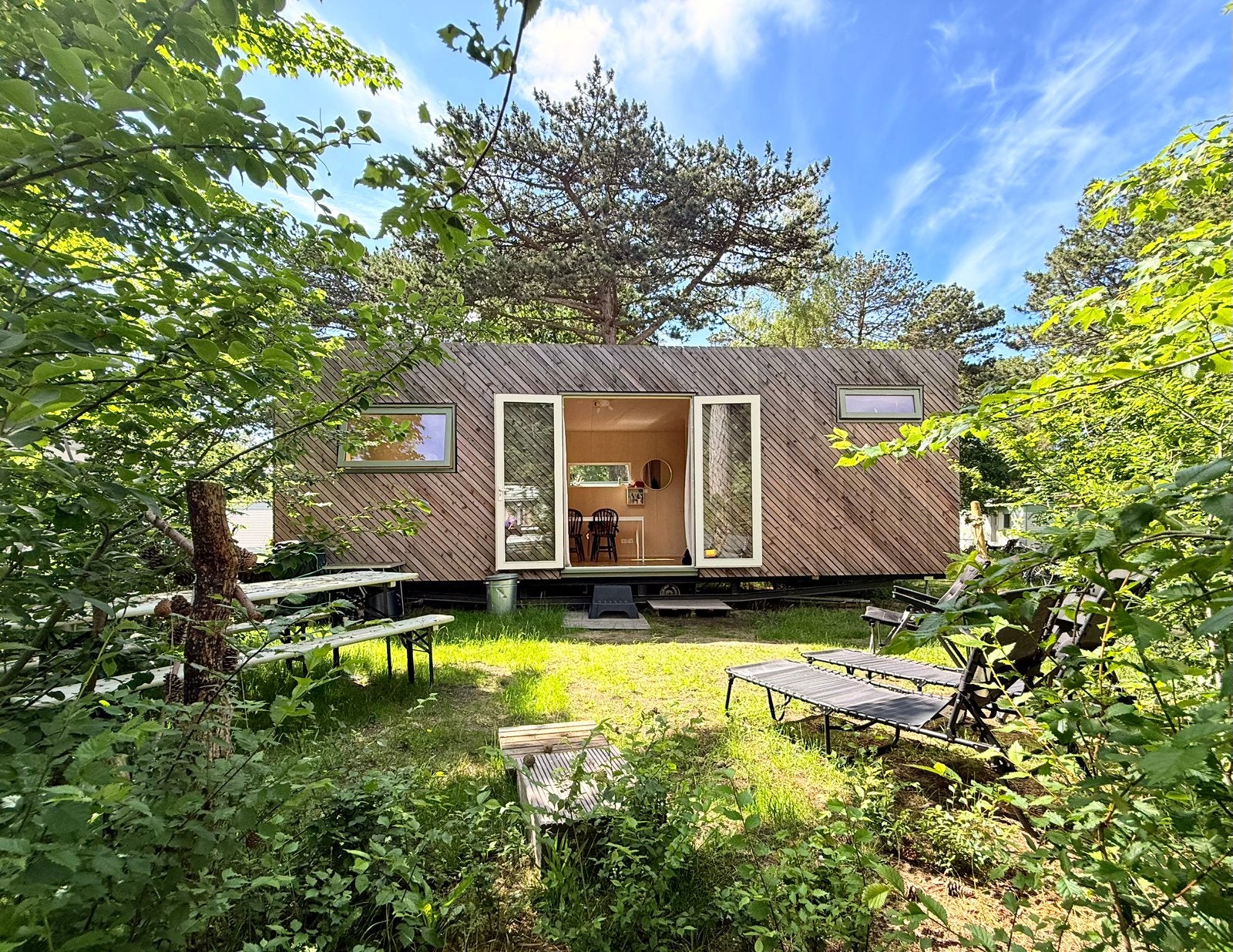 Cosy Tiny house/Caravan op Camping Bakkum, Huizen en Kamers