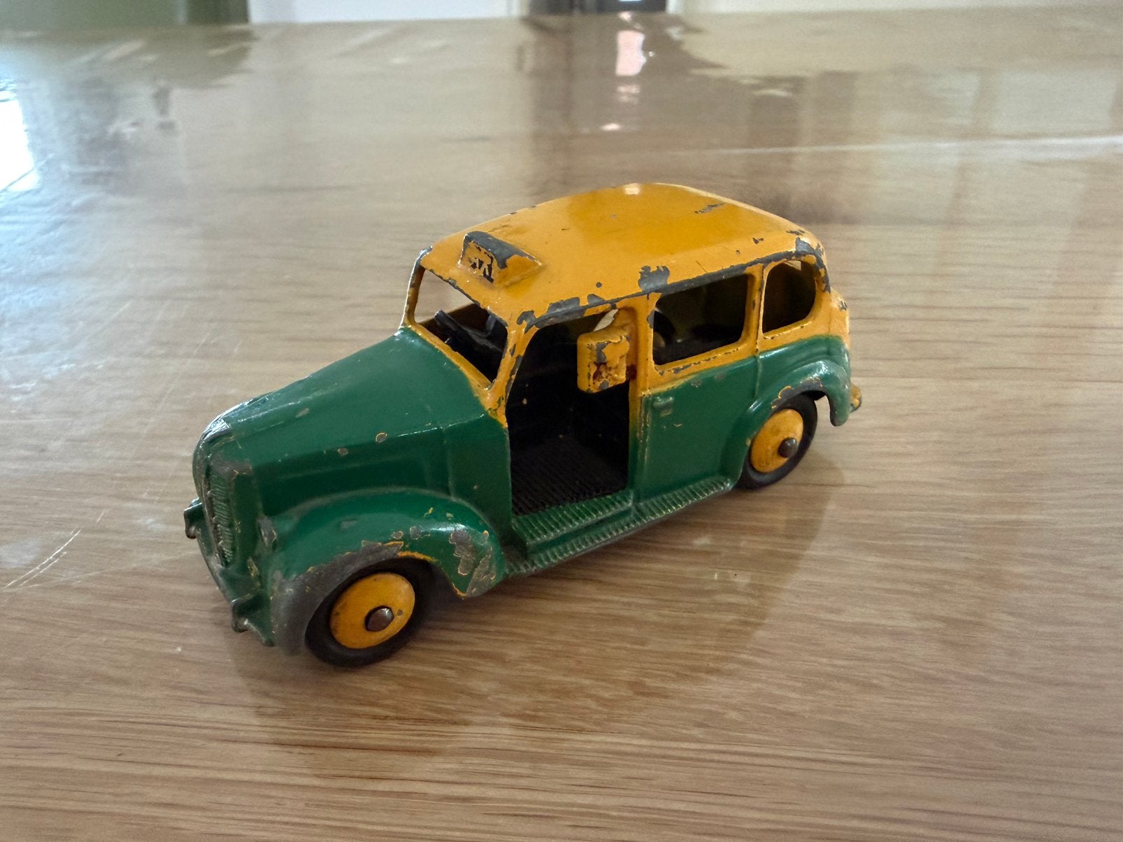 Dinky Toys Austin Taxi., Hobby en Vrije tijd, Modelauto's | 1:43, Ophalen of Verzenden, Gebruikt, Auto, Dinky Toys