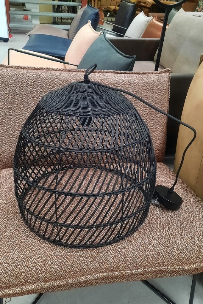 Leuke zwarte ronde open hanglamp LAVANI rotan riet, Ophalen of Verzenden, Zo goed als nieuw, Natuurlijk materiaal, E27 (groot)
