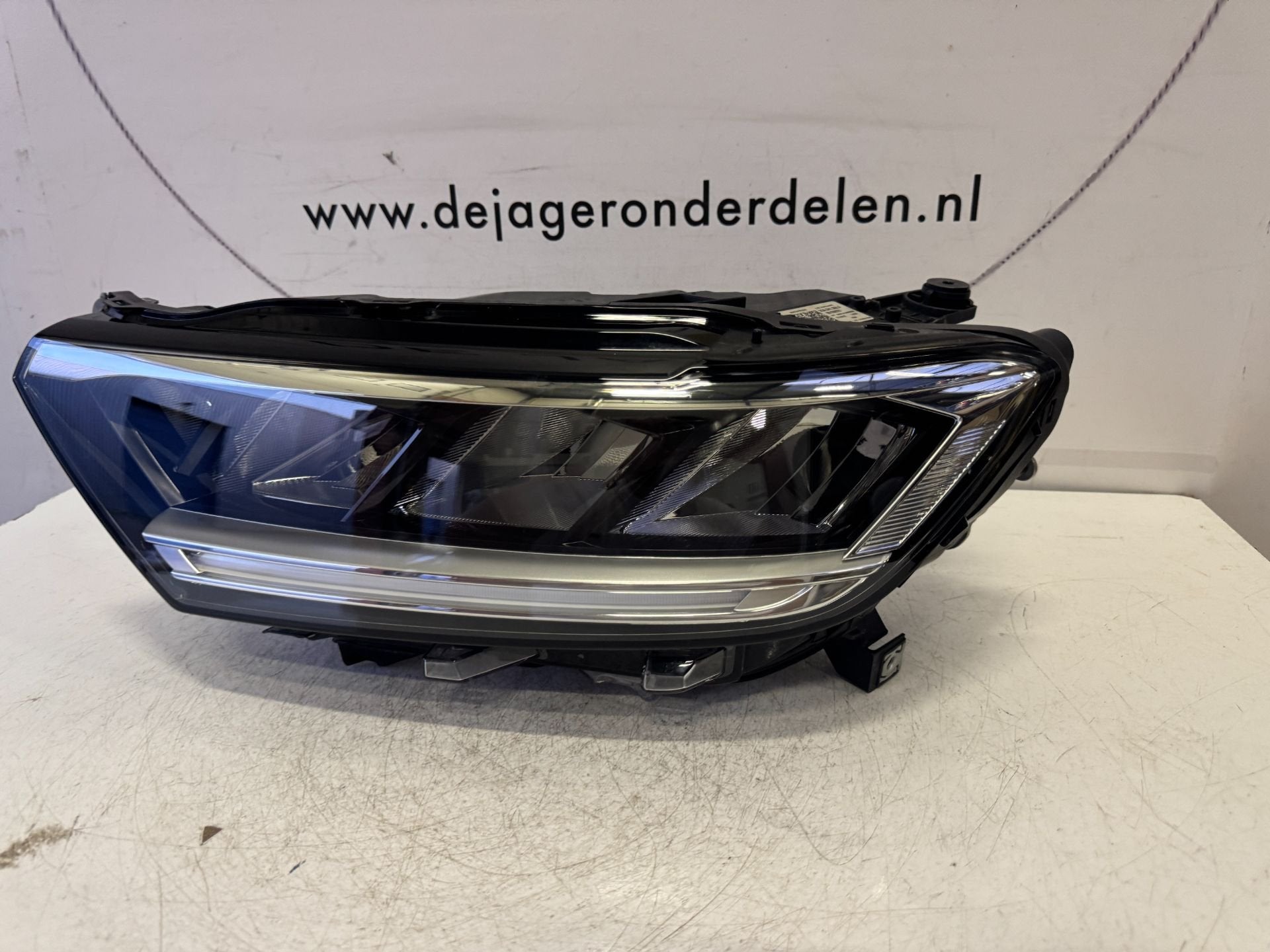 VW T ROC T-ROC FACELIFT LED KOPLAMP LINKS 2GA941005F, Gebruikt, Volkswagen, Volkswagen AG, Berliner Ring 2
38440  Wolfsburg, DE