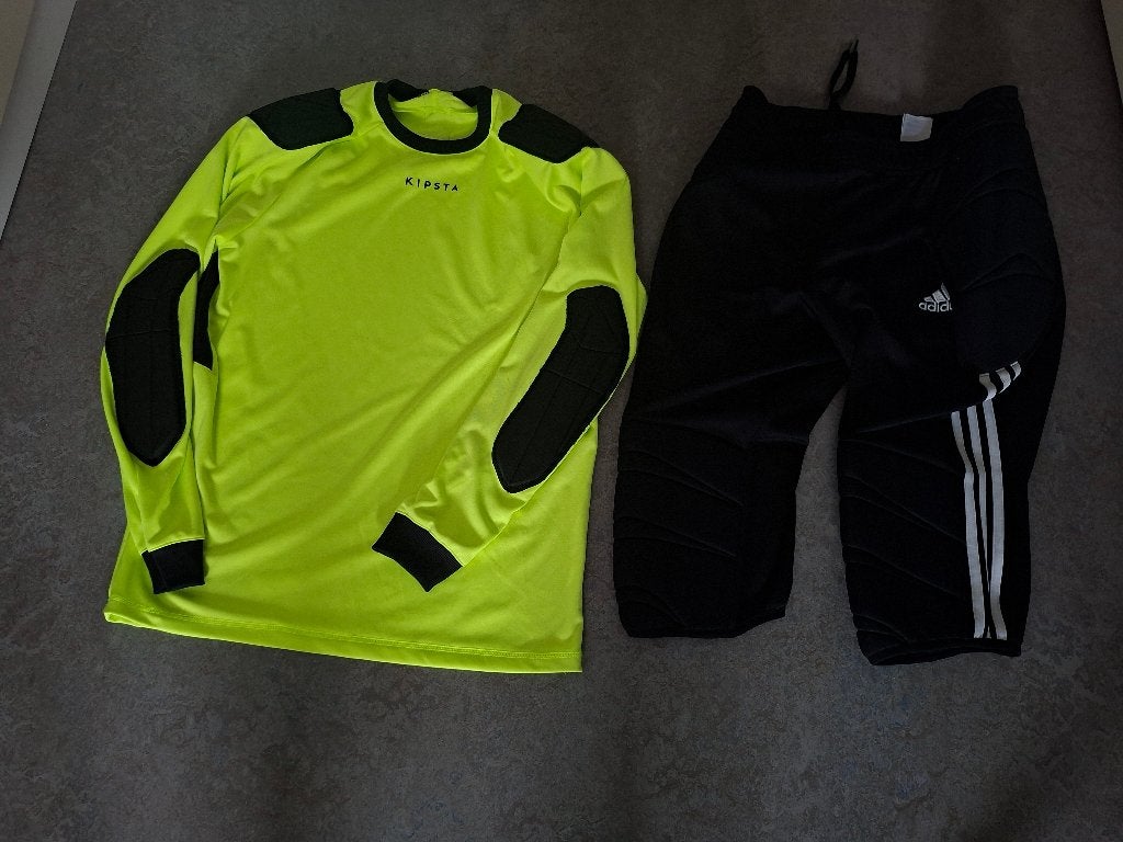 Kipsta - Adidas voetbal setje m L  ZGAN, Maat 52/54 (L), Kipsta - Adidas, Ophalen of Verzenden, Zo goed als nieuw