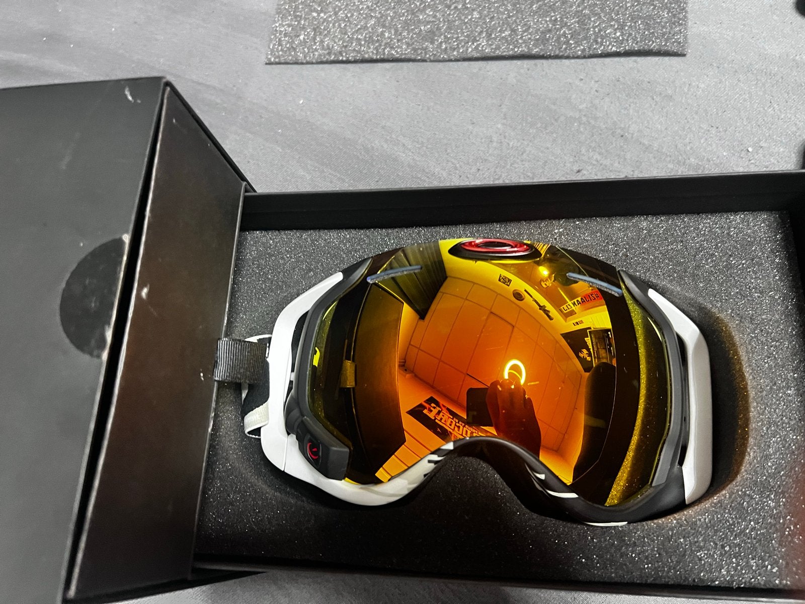 Oakley Airwave 1.5 Skibril met HUD en GPS, Ophalen of Verzenden, Zo goed als nieuw, Skiën, Overige typen