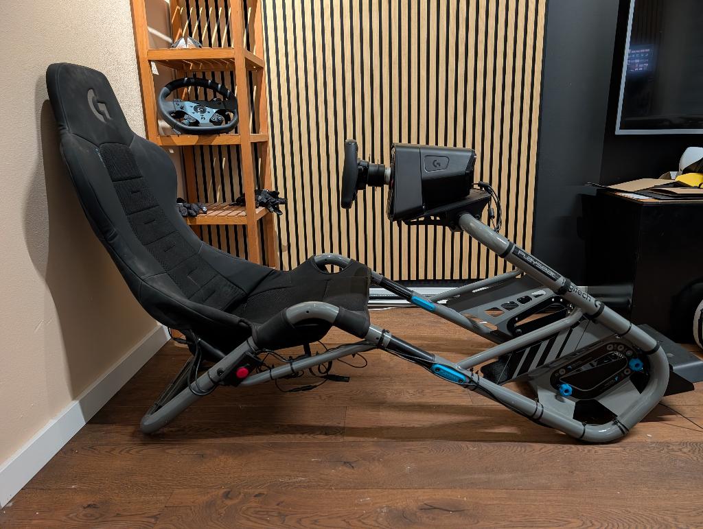 Complete simrace setup- Logitech DD PRO + Pedals + Seat +HF8, Ophalen, Zo goed als nieuw, Playseat of Racestoel, PlayStation 5