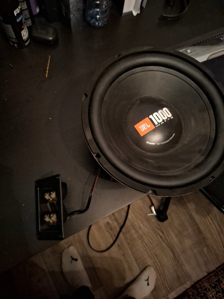 subwoofer JBL 1000 watt, 150 watt of meer, Ophalen of Verzenden, Zo goed als nieuw, Subwoofer