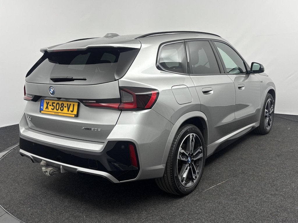 BMW X1 xDrive30e | M-sport | Trekhaak | Head-up |, Auto's, BMW, Automatische klimaatregeling, 105 min, Plug-in hybride, Bedrijf