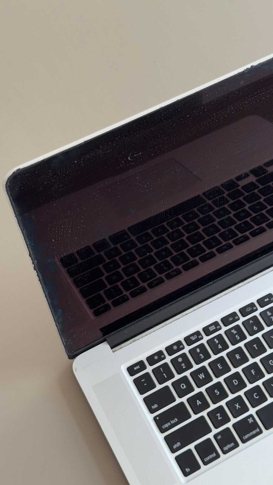 Foto 6 van Defect! MacBook Pro 15-inch Retina (Mid 2015)