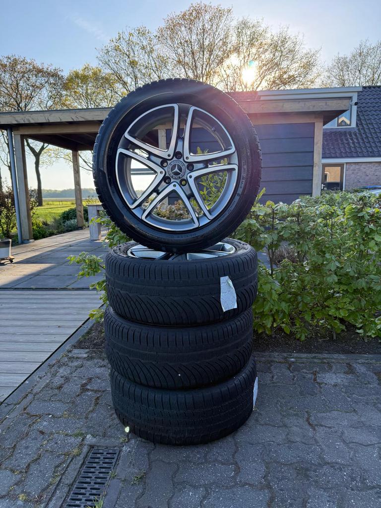 Originele Mercedes 18 inch velgen 5x112 met winterbanden, Ophalen, 18 inch, Velg(en), Winterbanden
