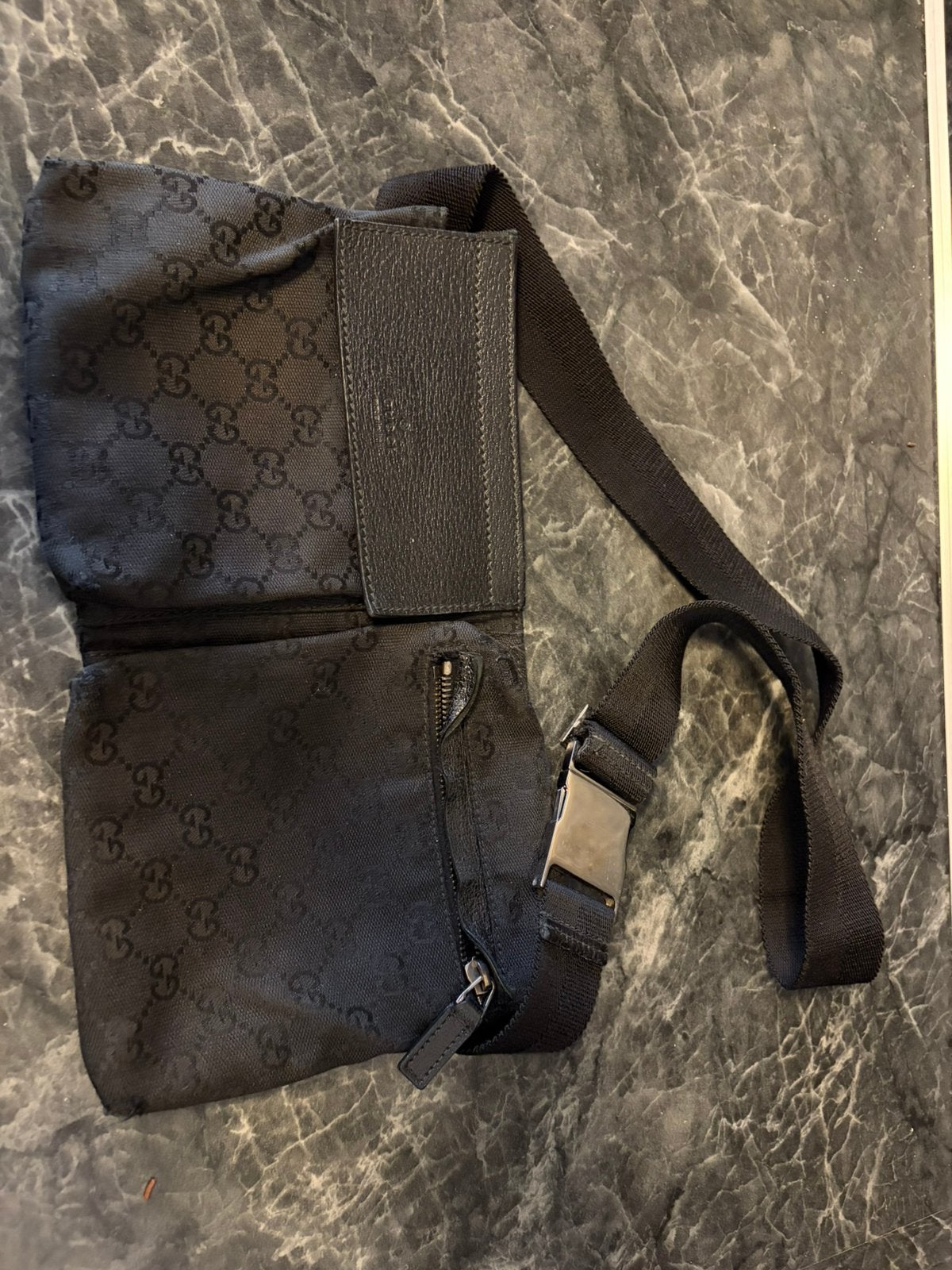 Gucci tas heren 100% origineel, Sieraden, Tassen en Uiterlijk, Ophalen, Zo goed als nieuw, Zwart