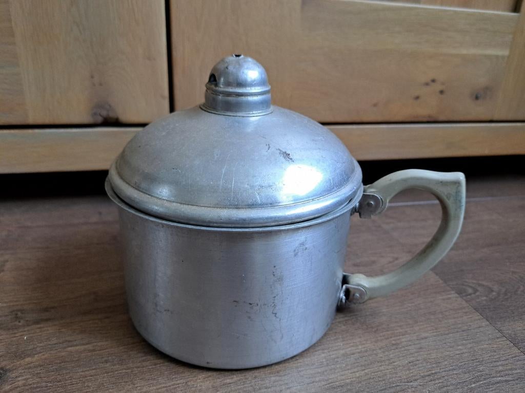 Vintage aluminium eierkoker met deksel en handvat, Ophalen of Verzenden