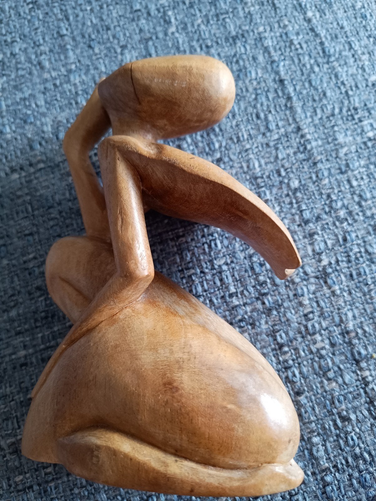 Houten handgesneden 'De Denker', Antiek en Kunst, Kunst | Beelden en Houtsnijwerken, Ophalen of Verzenden