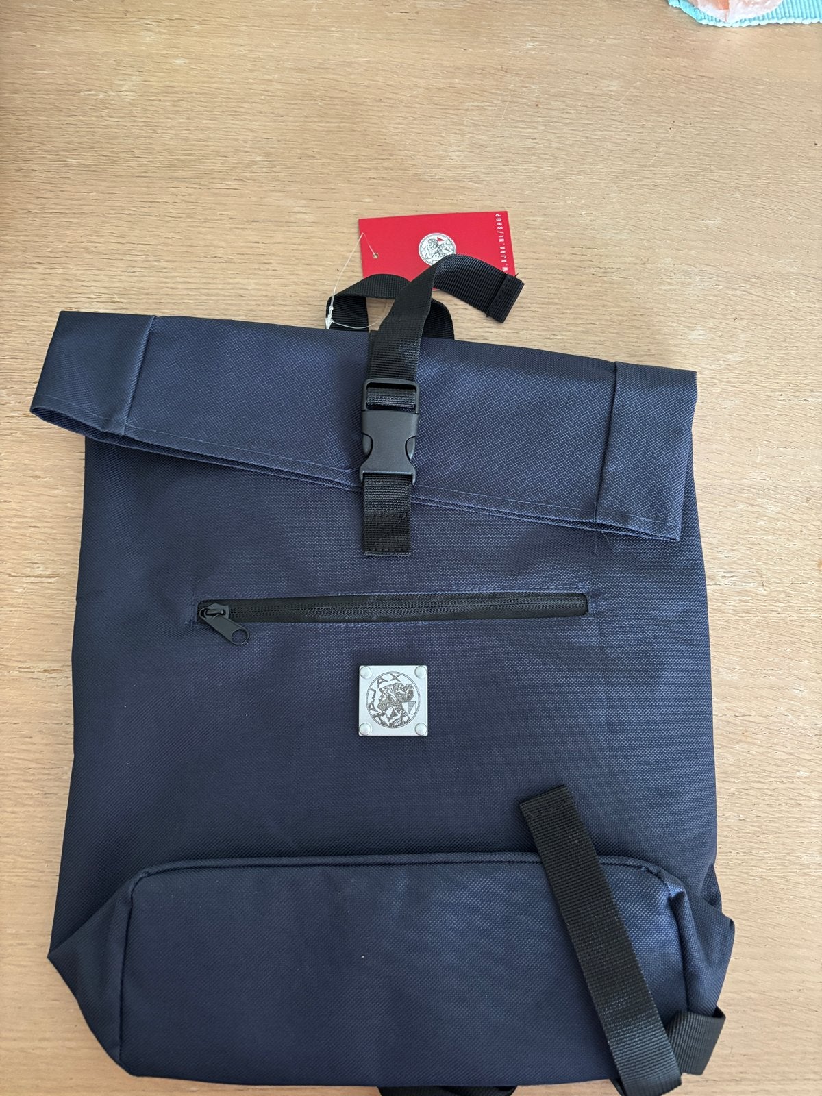 Nieuwe Ajax rugzak - Donkerblauw, met labels, 25 tot 40 cm, Nieuw, Ophalen of Verzenden, Overige merken