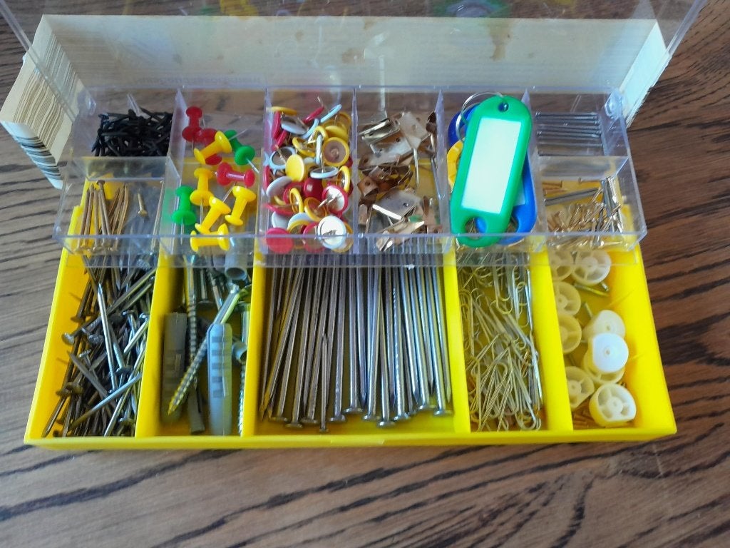 pluggen schroeven plankdragers punaises schilderijhaakjes, Ophalen of Verzenden, Nieuw, Pluggen