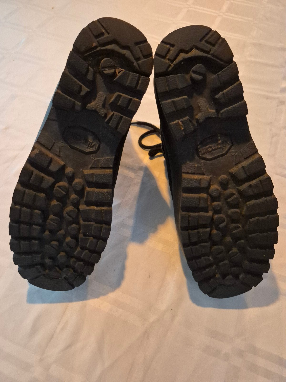 zeer nette defensie schoenen, Sport en Fitness, Bergsport en Wandelen, Ophalen of Verzenden, Zo goed als nieuw, Schoenen