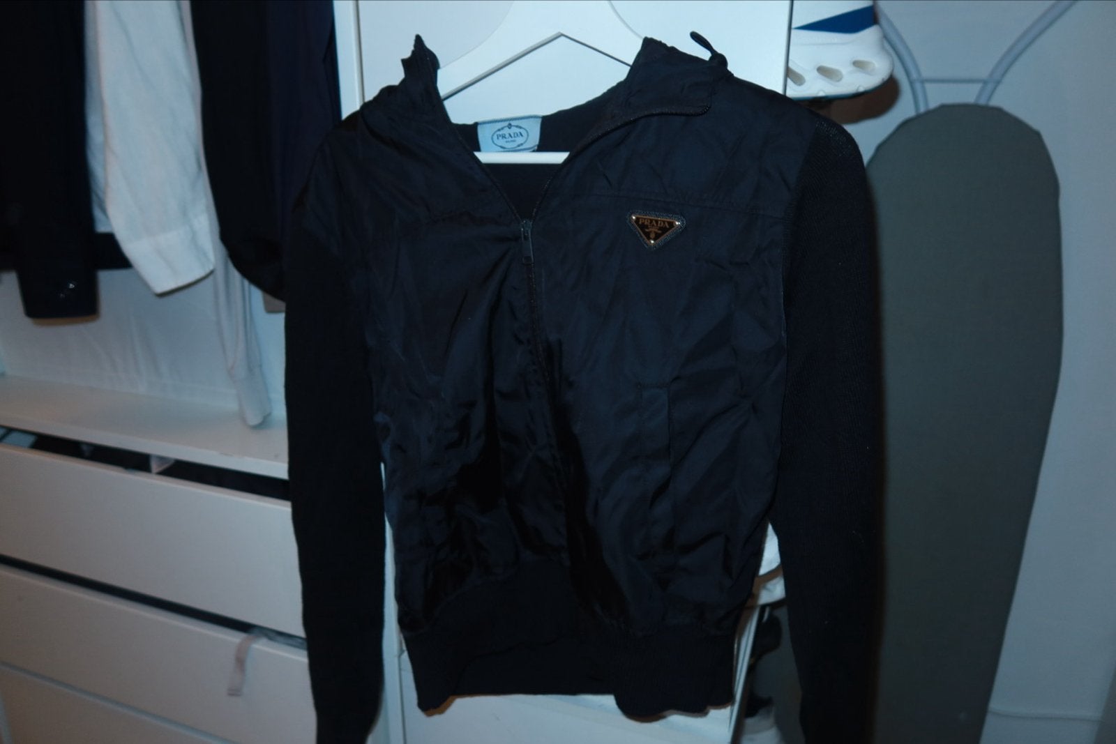 Prada vest maat 40 (valt als S/M), Ophalen, Zo goed als nieuw, Maat 38/40 (M), Zwart