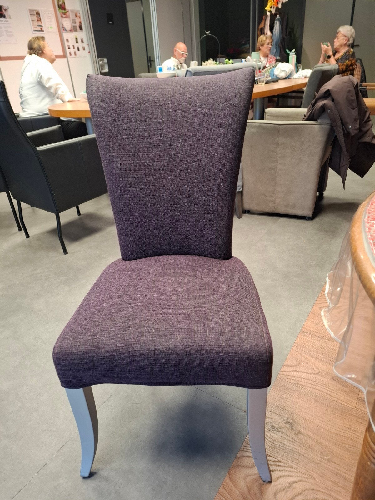 Set van 4 paarse eetkamerstoelen, Huis en Inrichting, Ophalen of Verzenden, Gebruikt, Overige kleuren, Vier