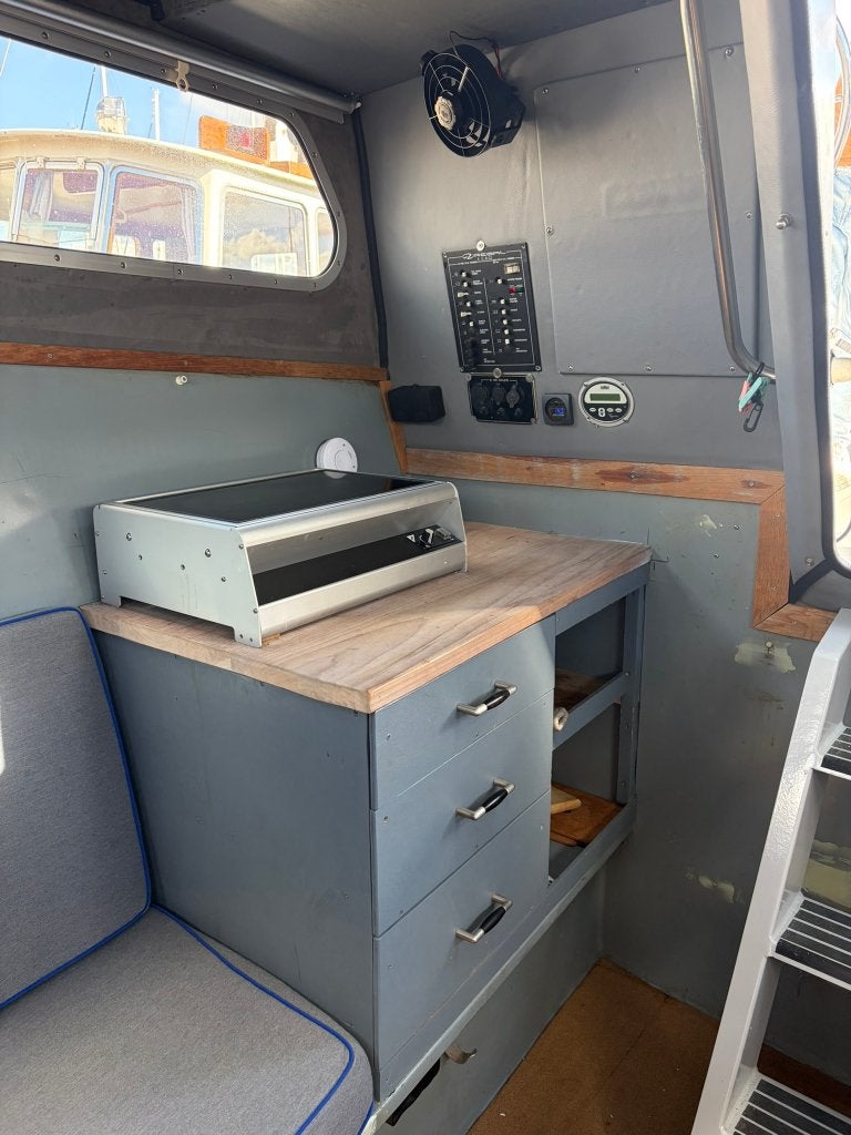 Foto 16 van Willard Marine Tender 35ft Mk7 - EPOXY - NEW engine