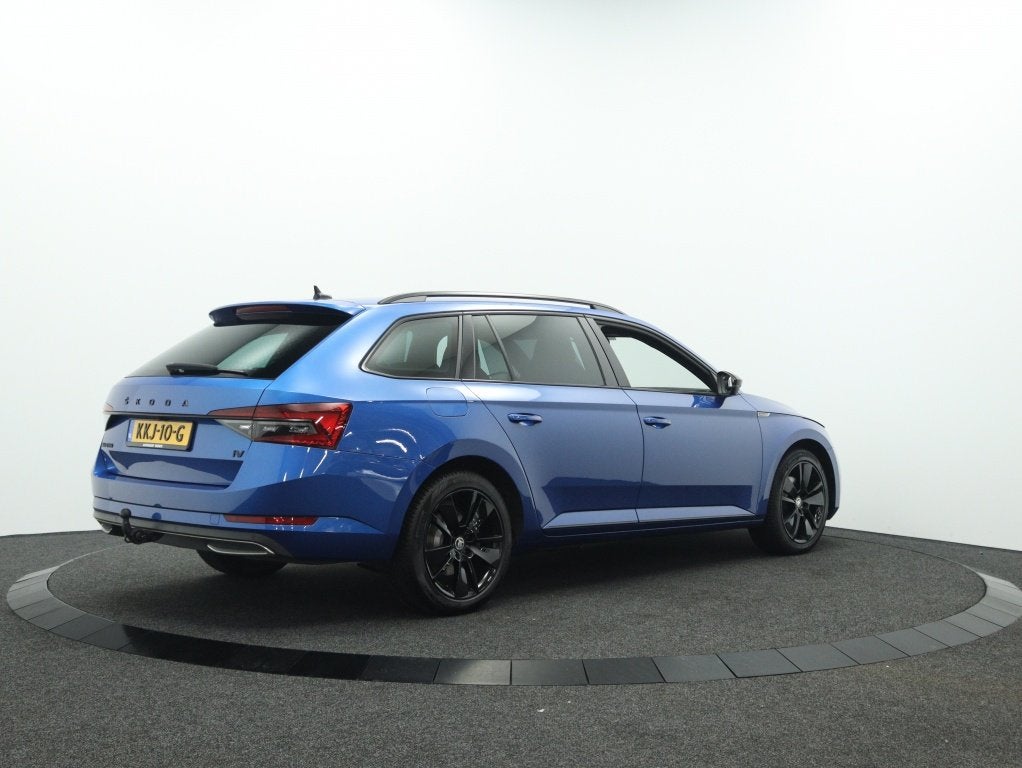 Skoda Superb 1.4 TSI iV Sportline Business | Trekhaak | Navi, Auto's, Skoda, Gebruikt, Zwart, Blauw, Hybride Elektrisch/Benzine