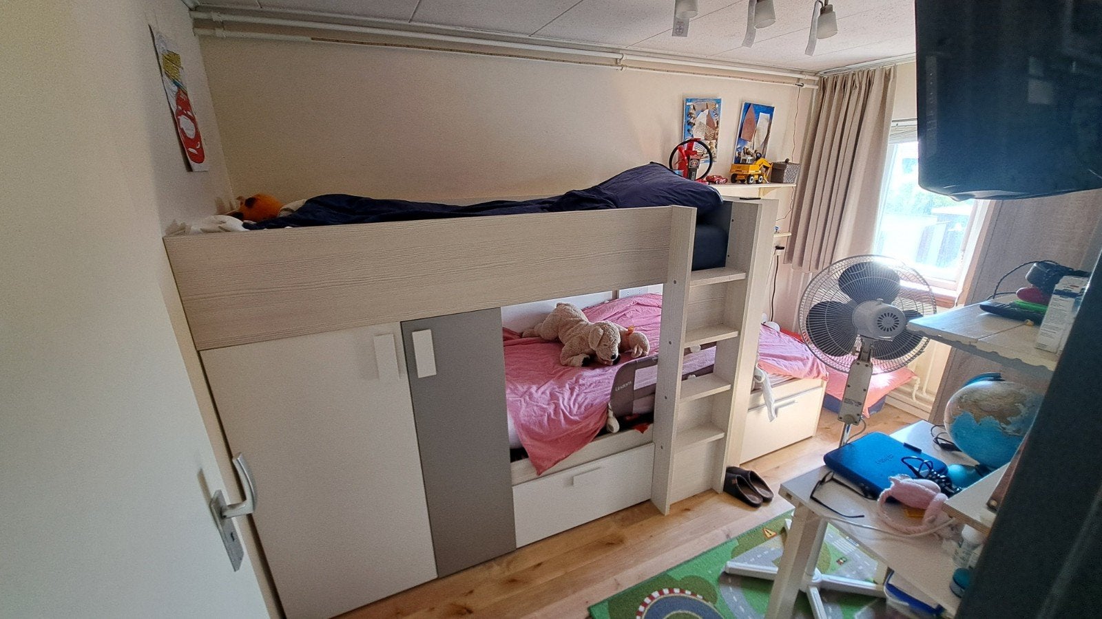 Stapelbed met bergruimte, Ophalen, Gebruikt, Stapelbed
