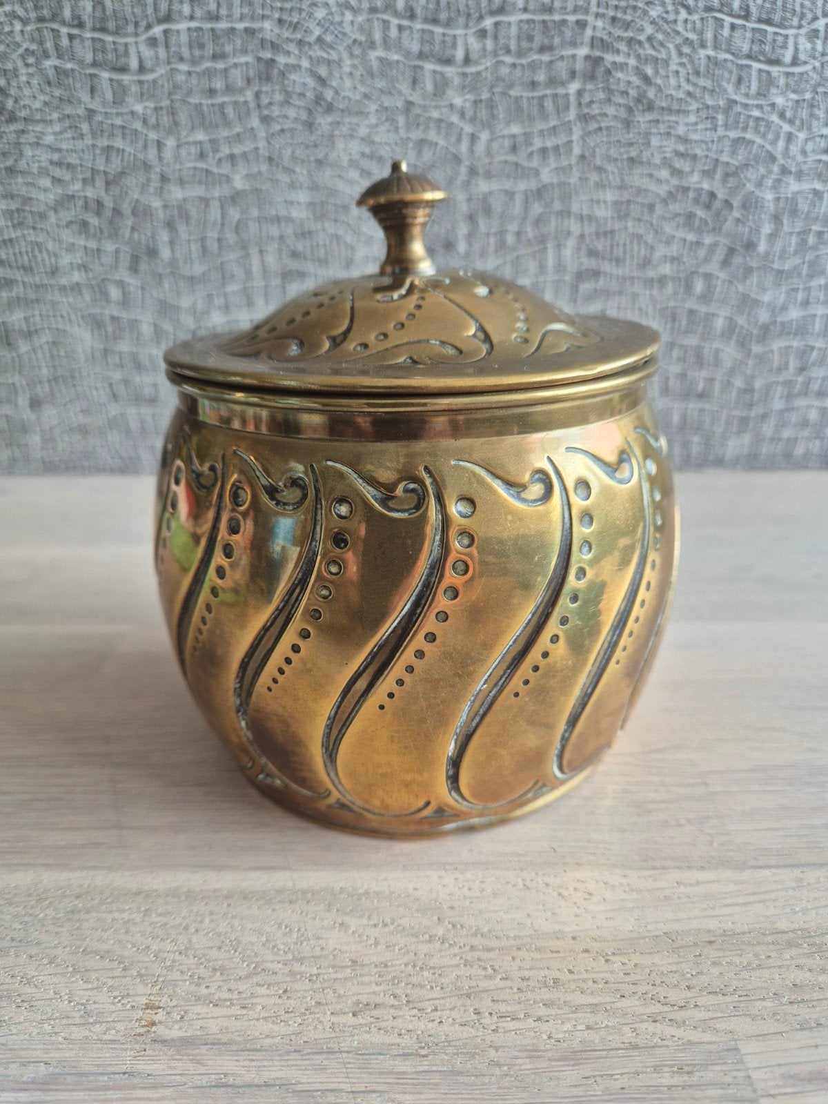 Antieke koperen tabakspot met deksel - Art Nouveau/Jugendsti, Antiek en Kunst, Ophalen of Verzenden, Koper