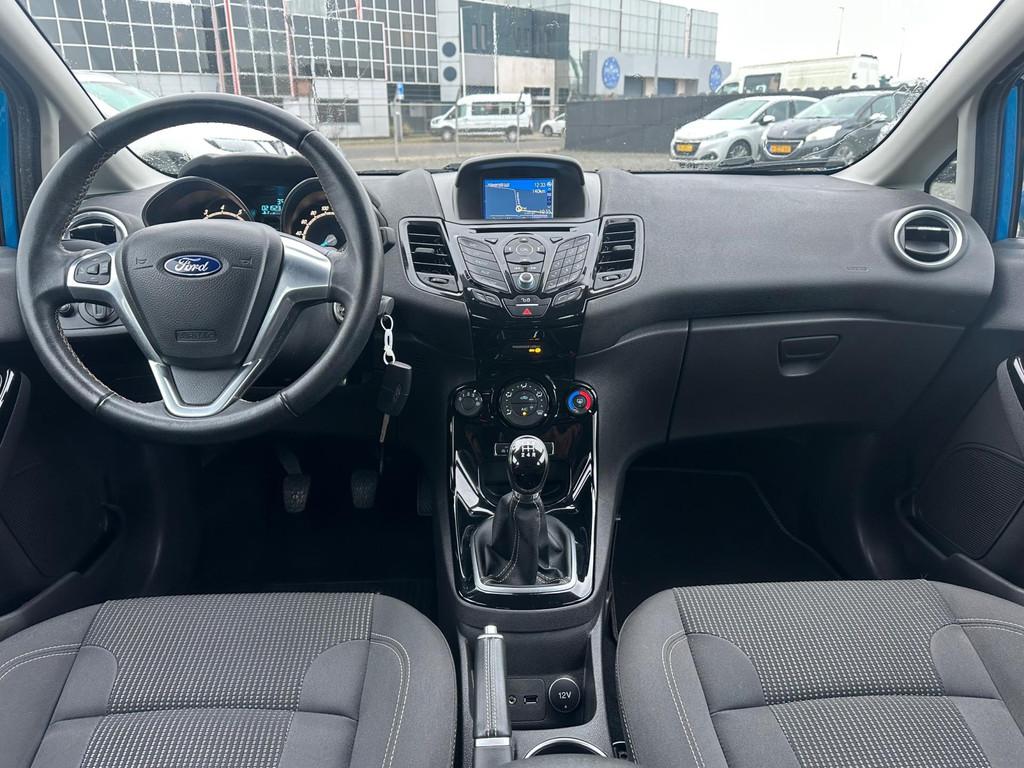 Ford Fiesta 1.0 EcoBoost Titanium/AIRCO/NAVI/NW APK, Voorwielaandrijving, Blauw, 23 km/l, Origineel Nederlands