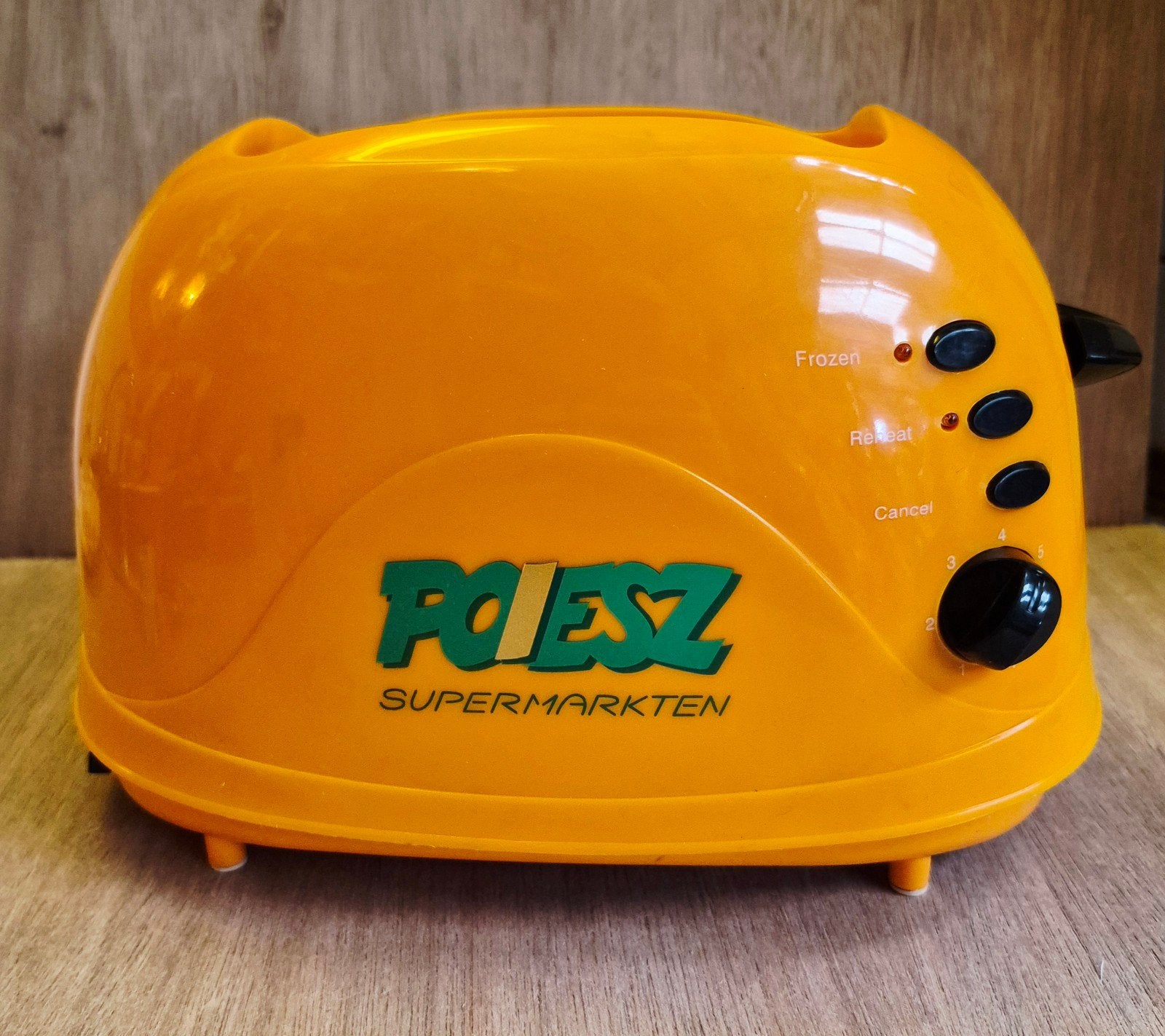 Bijzondere, oranje broodrooster Poiesz, verzamelobject, Ophalen, Nieuw, Oranje