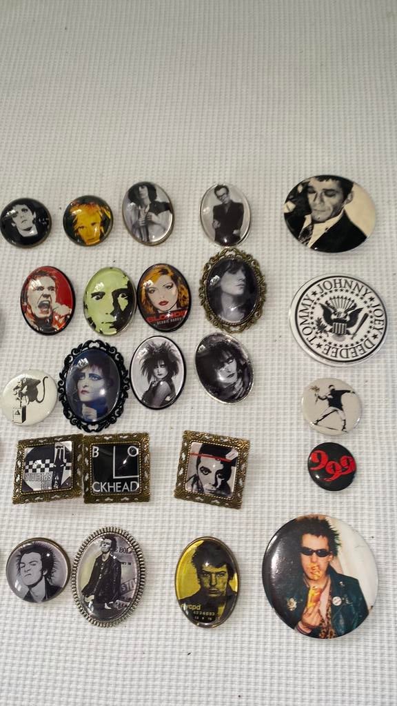 29 great punk bages rare, Ophalen, Zo goed als nieuw