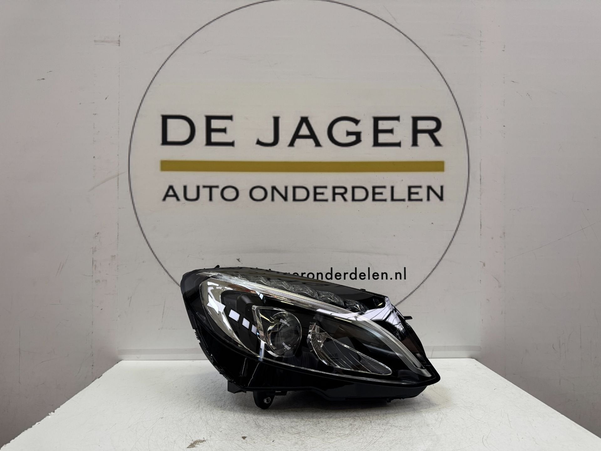 C KLASSE W205 LED KOPLAMPEN A2059062504 A2059062604 NIEUW, Mercedes-Benz AG, Mercedes-Benz, Nieuw, Ophalen of Verzenden