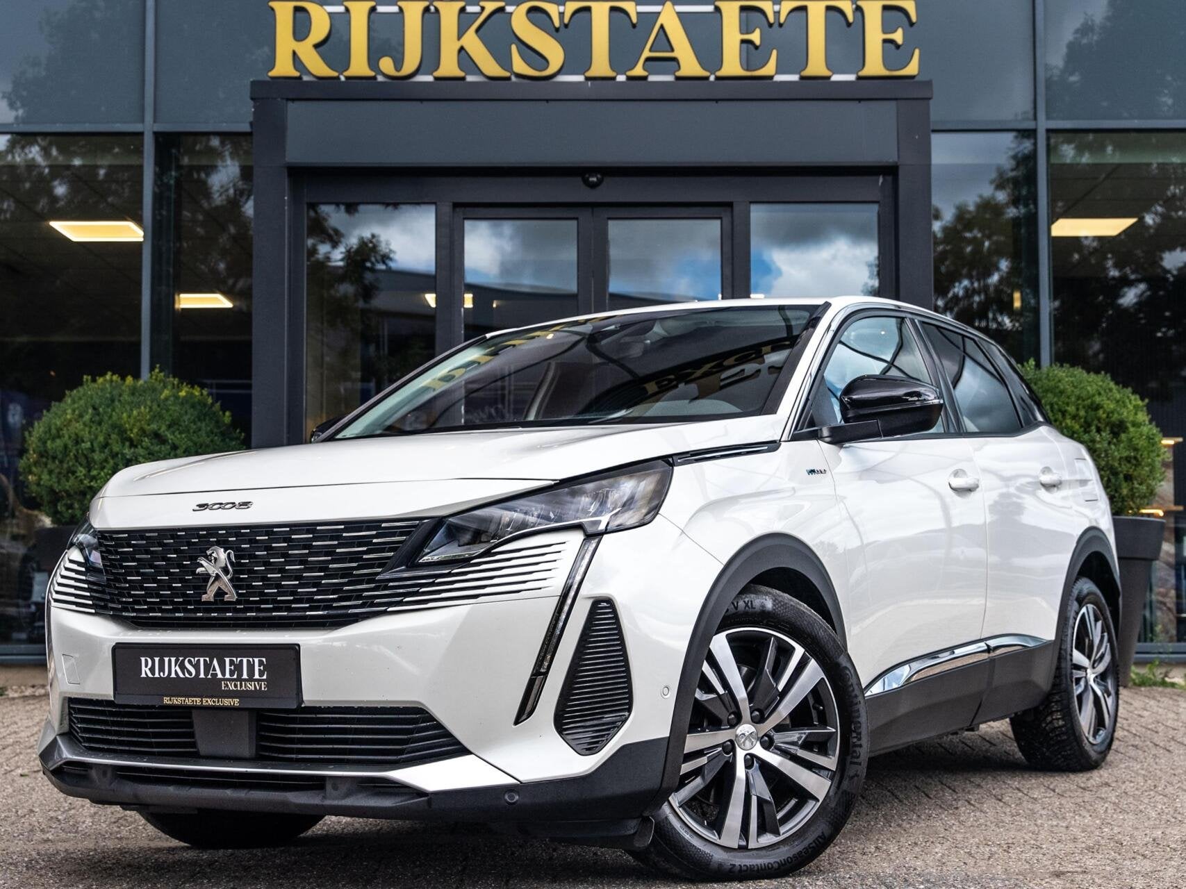 Peugeot 3008 1.6 HYbrid 225 Allure|CC|STOELVW|18''|CARPLAY, Auto's, Met garantie (alle), Leder en Stof, Wit, Plug-in hybride