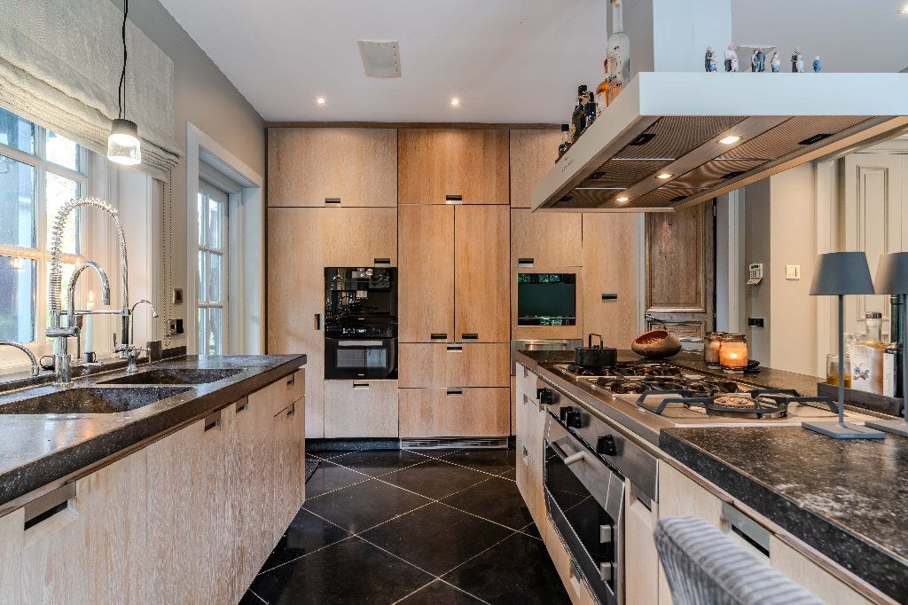 Luxe eiken maatwerkkeuken | Gaggenau, Miele & Liebherr, Ophalen, Gebruikt, Overige kleuren, Graniet of Steen