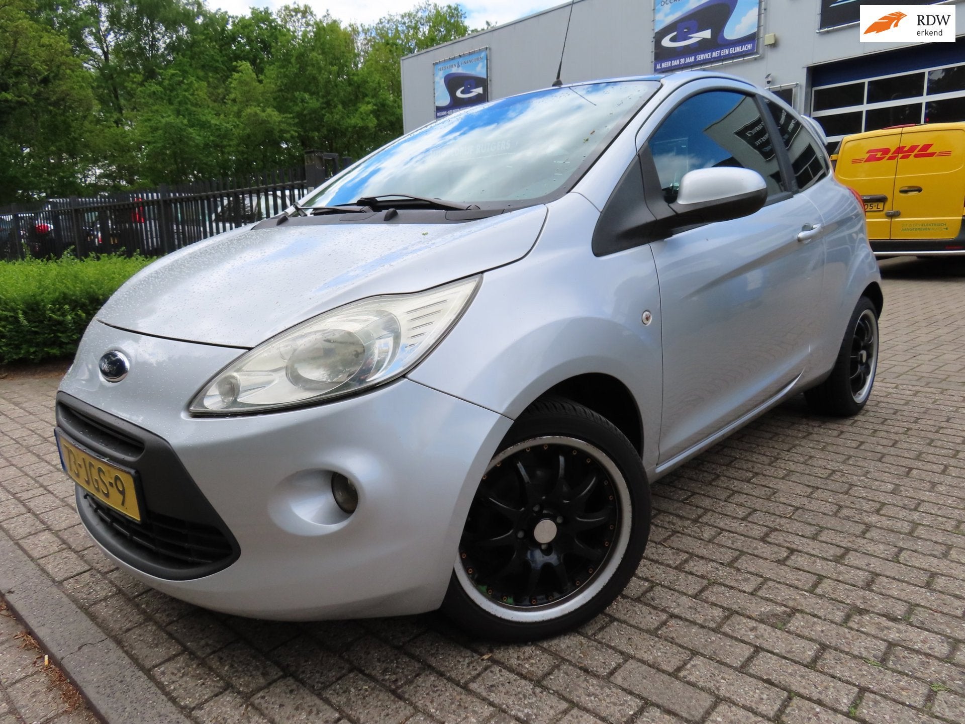 Ford Ka 1.2 Titanium NU VAN 2450,00 VOOR 1950,00, Auto's, Ford, Voorwielaandrijving, Stof, Gebruikt, 1242 cc