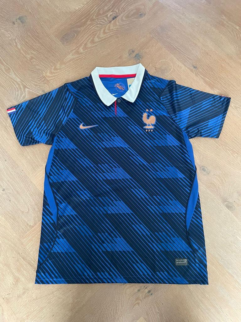 Nieuw Frankrijk WK shirt met prijskaartje, Nieuw, Voetbal, Verzenden, Maat 48/50 (M)