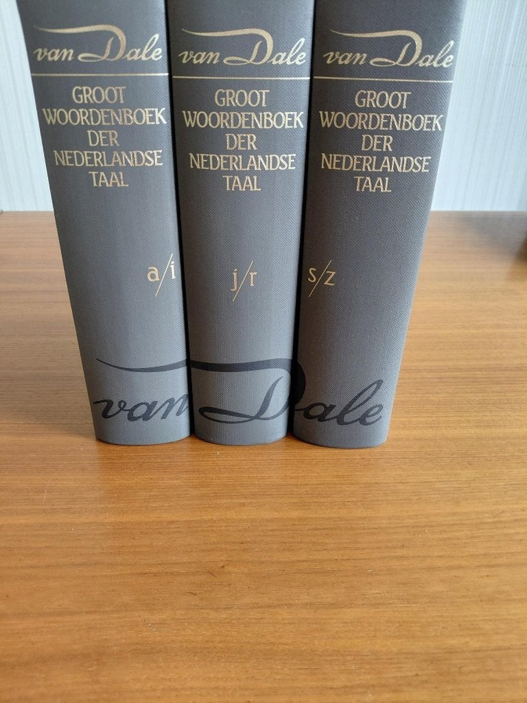 Dikke van Dale woordenboek (3 delen)., Nederlands, Zo goed als nieuw, Van Dale, Ophalen of Verzenden