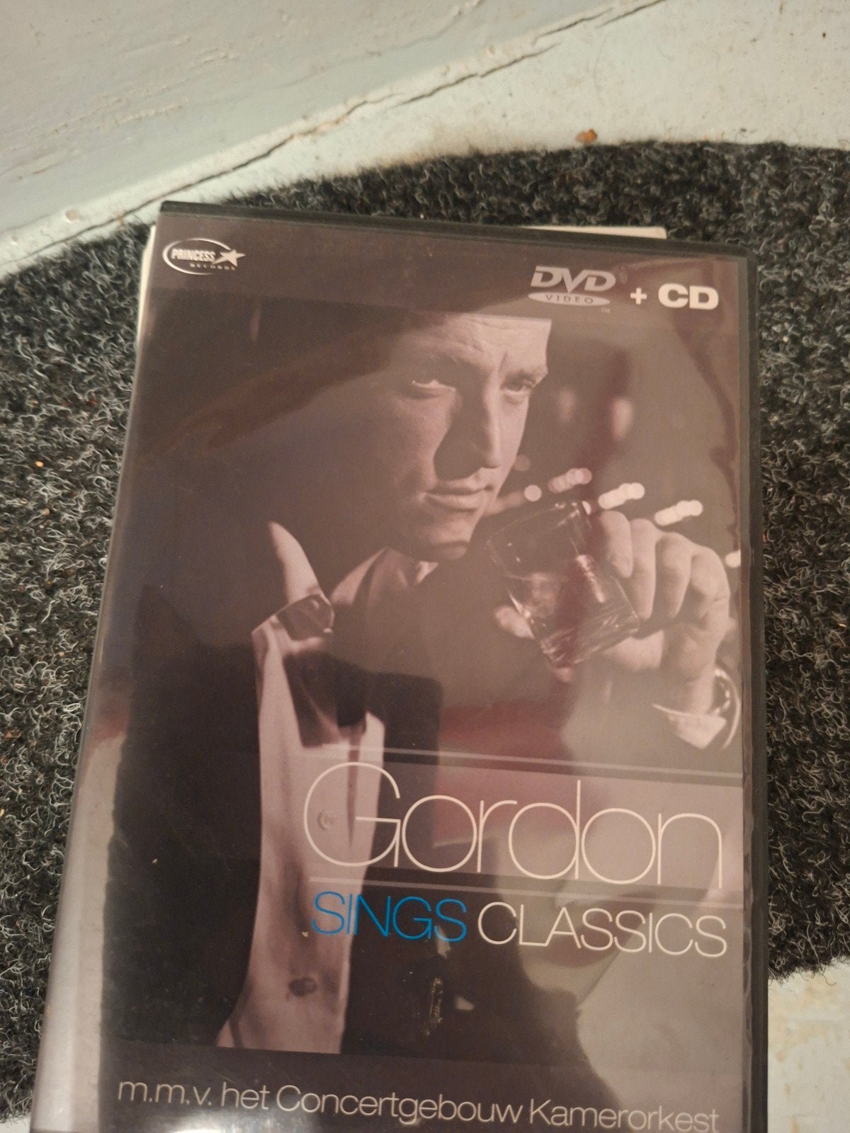 Gordon Sings Classics DVD + CD - Concertgebouw Kamerorkest, Inclusief DVD, Overige componisten, Ophalen of Verzenden, Zo goed als nieuw