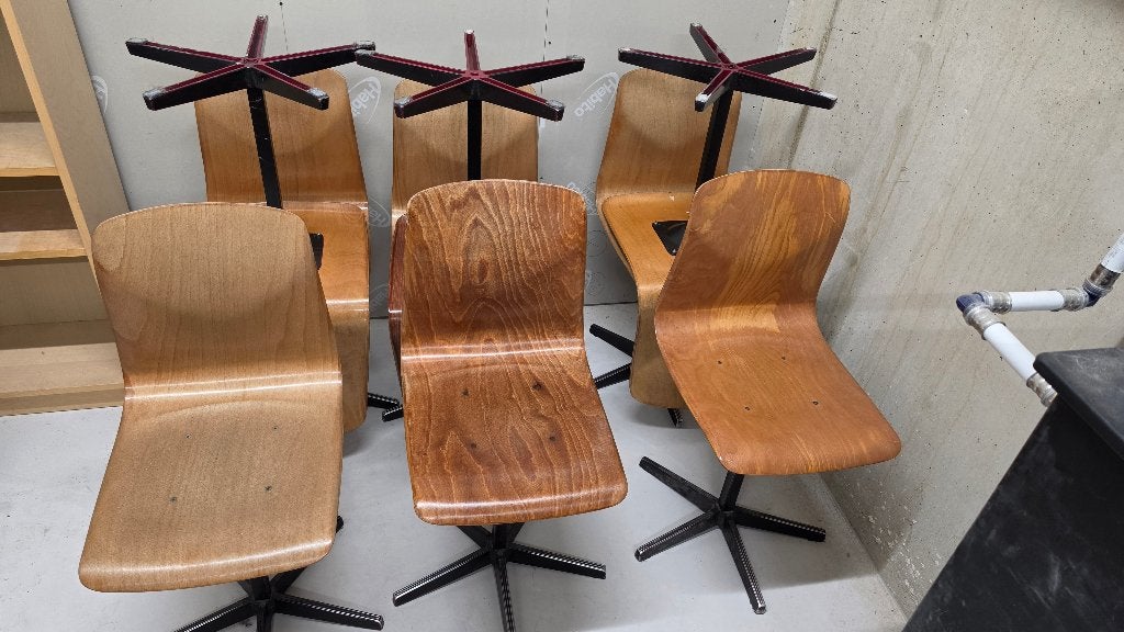 Set 9 stuks Retro Schoolstoel, Ophalen, Gebruikt, Bruin, Vintage Retro Schoolstoel
