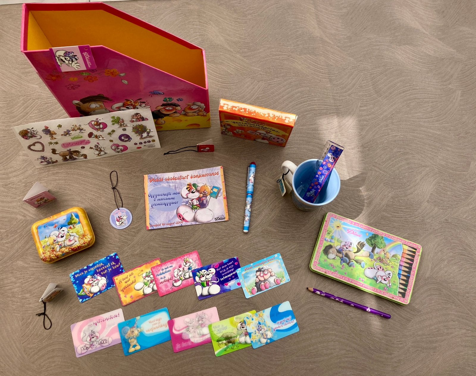 Divers Diddl: verzameling met mok, pen, cards, blikjes etc., Ophalen of Verzenden, Verschillende figuren, Nieuw, Overige typen