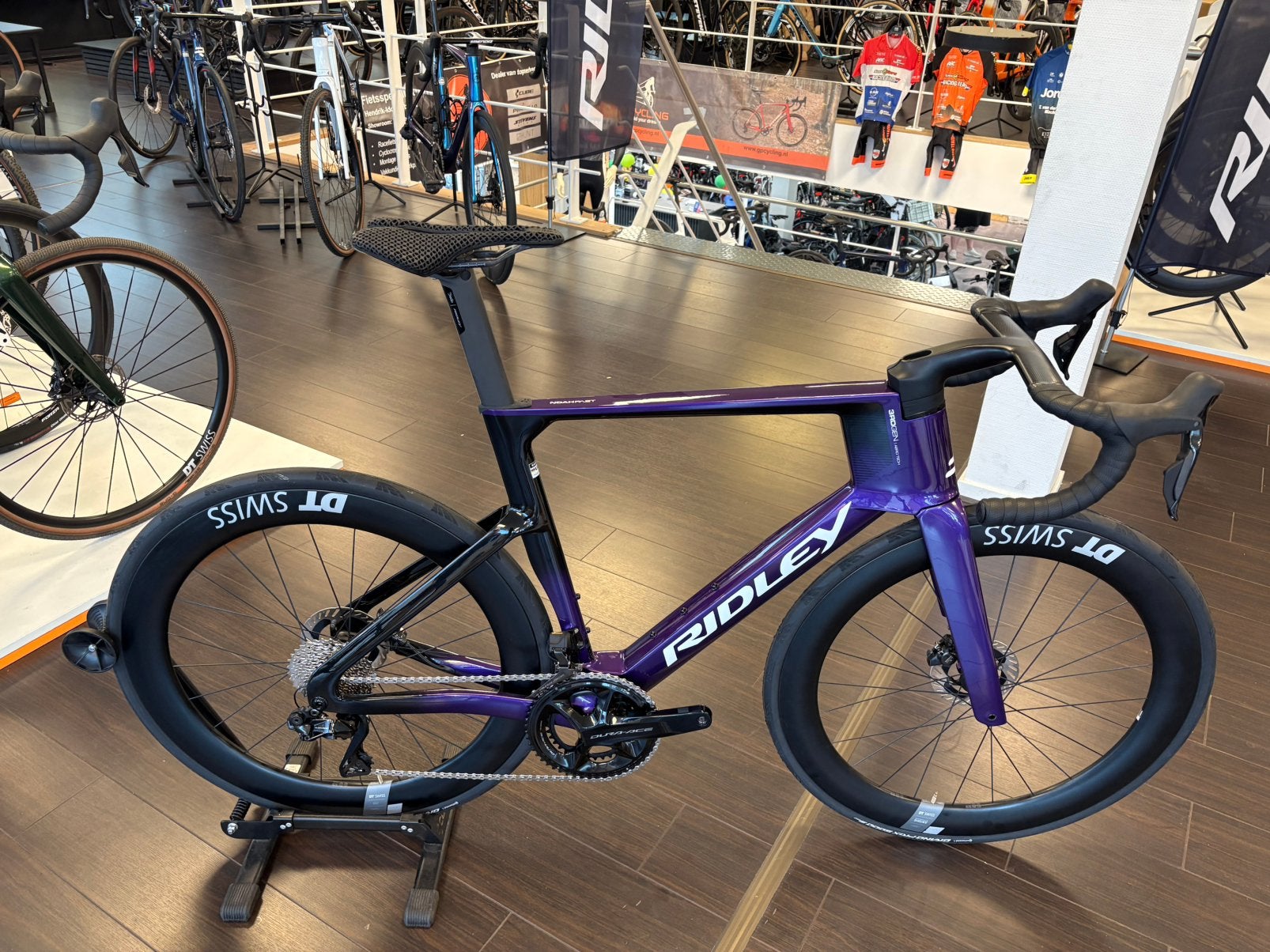 Noah Fast 3.0 carbon aero, M, Dura Ace Di2, DT Swiss, SALE, Carbon, Nieuw, Info, Meer dan 20 versnellingen