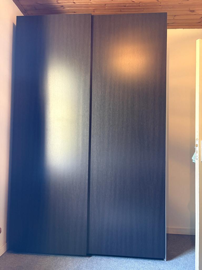 Pax kledingkast, schuifdeur, zwart, 236x150 cm, Ophalen, 50 tot 75 cm, 200 cm of meer