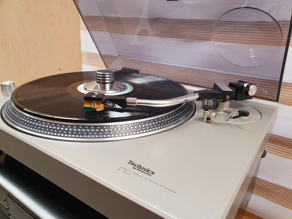 TECHNICS. SL-1200 Made in Japan., Ophalen of Verzenden, Technics